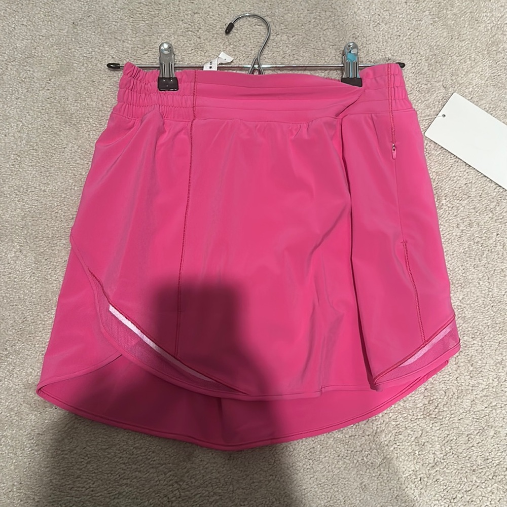 NWT Lululemon Hotty Hot High-Rise Skirt Sonic Pink